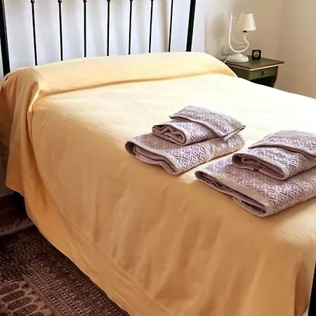 Holiday home Segunda Planta De Chalet Con Piscina Con Entrada Independiente