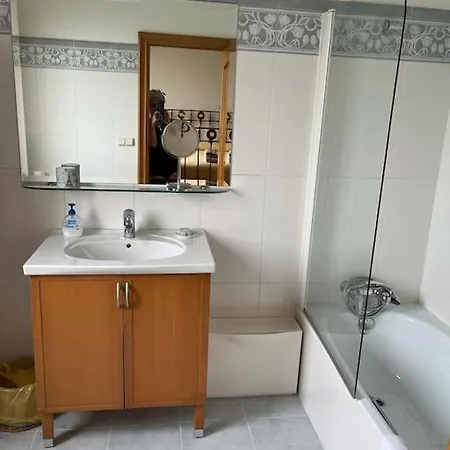 Segunda Planta De Chalet Con Piscina Con Entrada Independiente Holiday home *