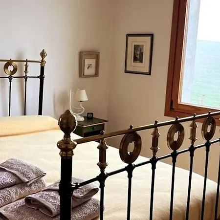 Segunda Planta De Chalet Con Piscina Con Entrada Independiente Holiday home